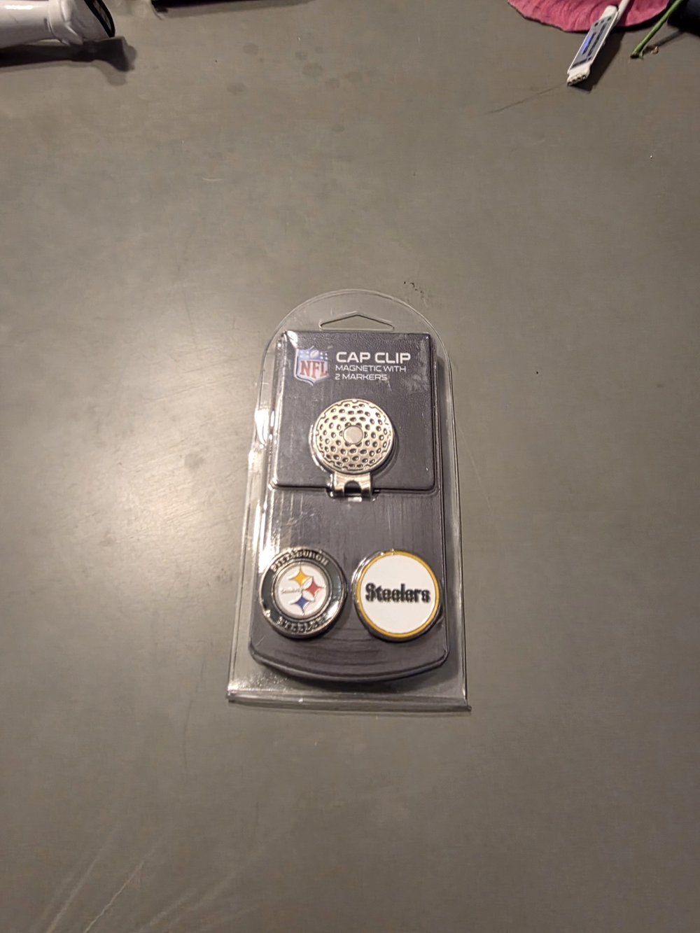 NFL Pittsburgh Steelers Cap Clip and Ball Marker Set